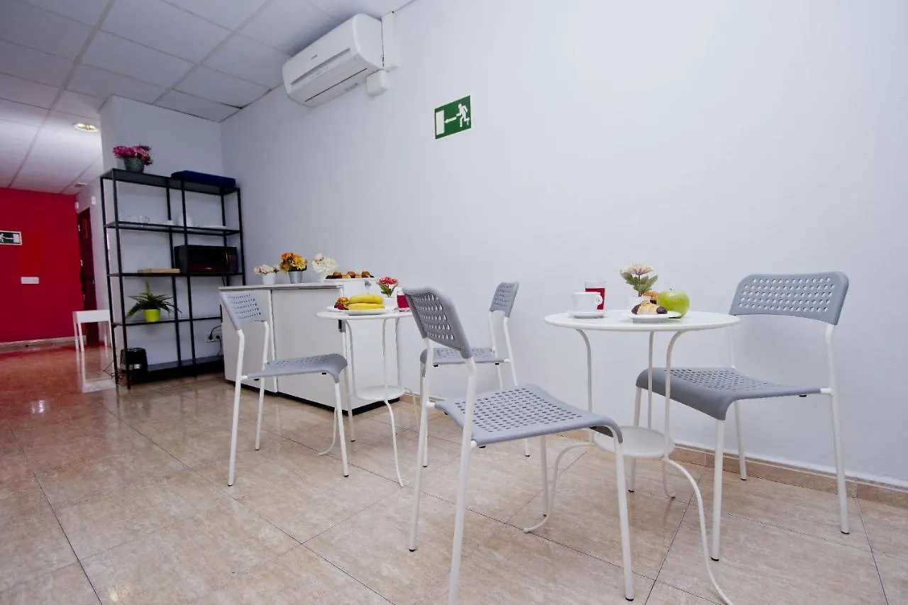 Guest house Barcelona City North Hostal