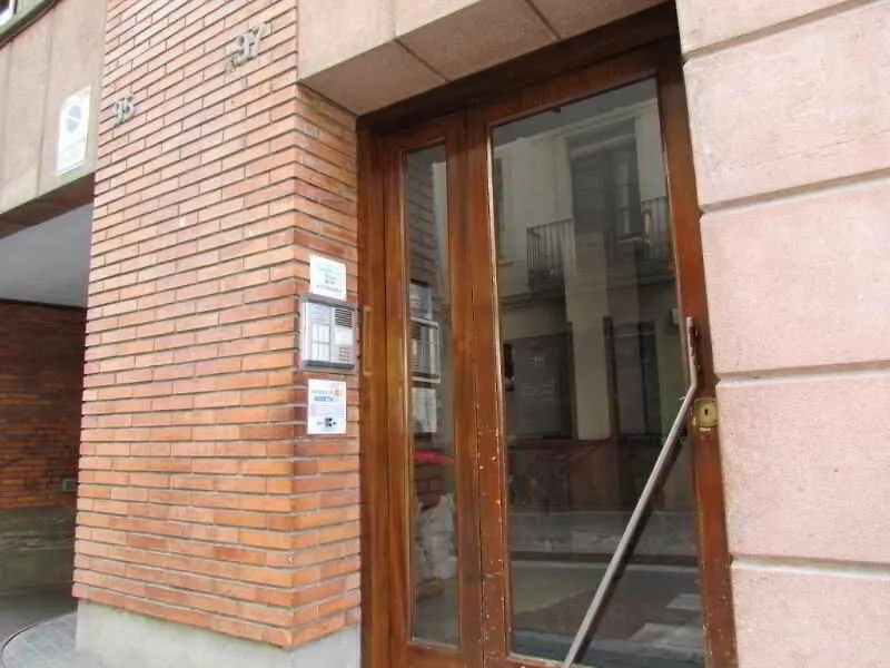 Barcelona City North Hostal 2*,  Spain